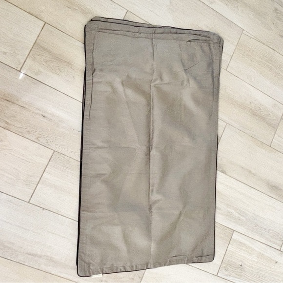 TED BAKER LONDON Black Beige FEATHERS Set Of 2 King Size Pillow Shams 20” X 36” - Picture 6 of 8